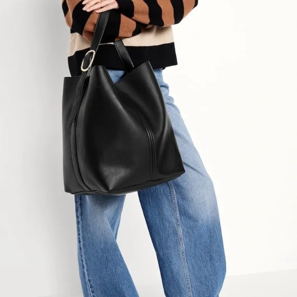 Old Navy Large Carrie Tote Bag - Picture 2 of 6